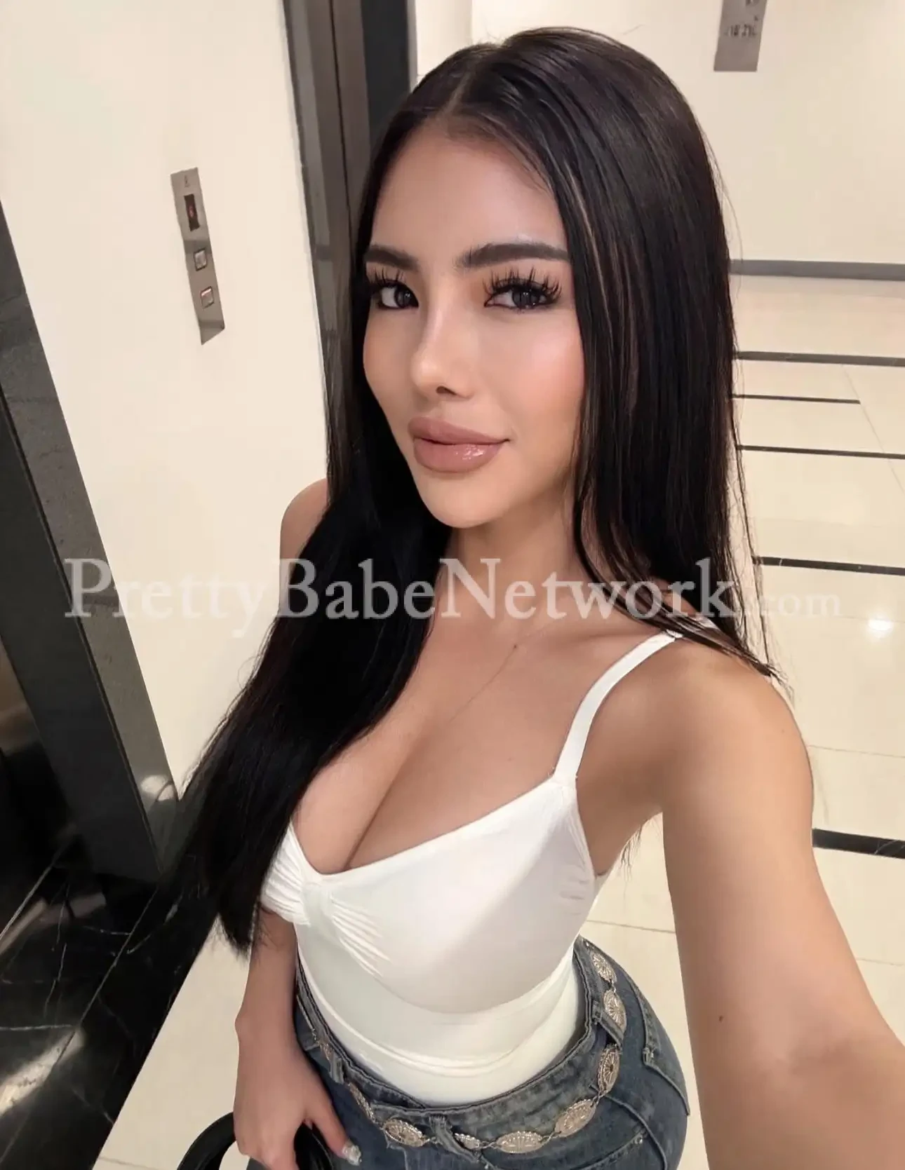 Your New Dream Partner Karu So Yong! Vietnamese Escort in Gurgaon